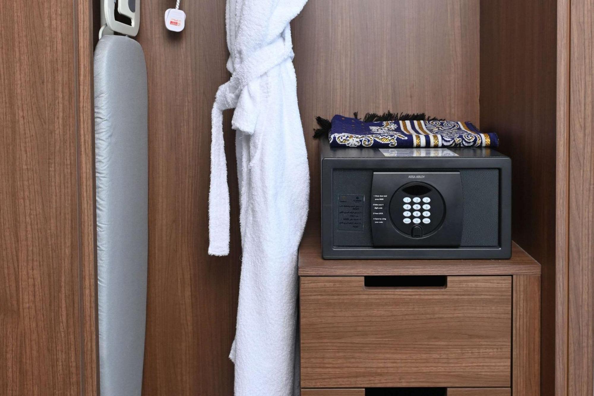Comfort Hotel Jeddah King Road מראה חיצוני תמונה