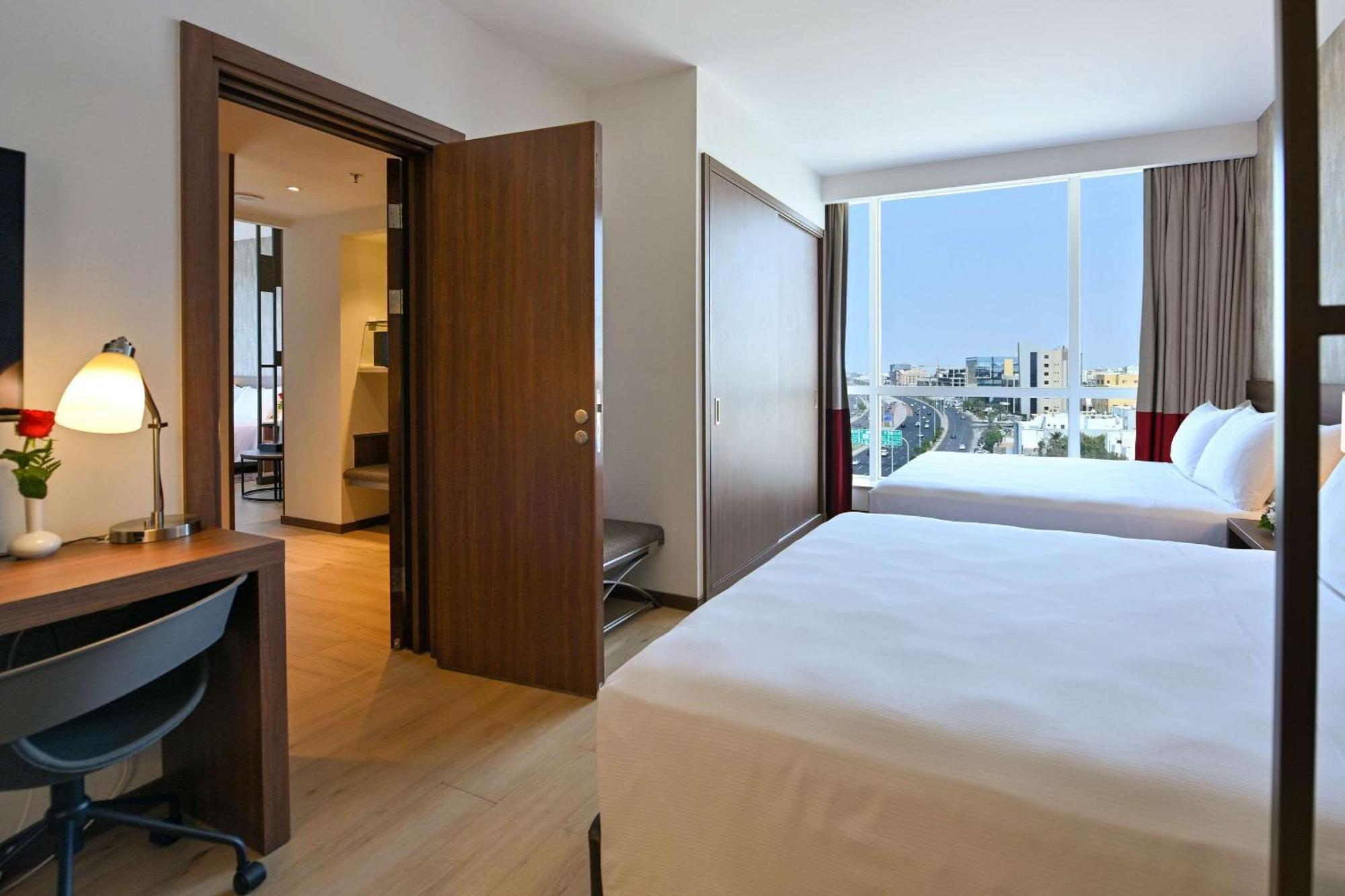 Comfort Hotel Jeddah King Road מראה חיצוני תמונה