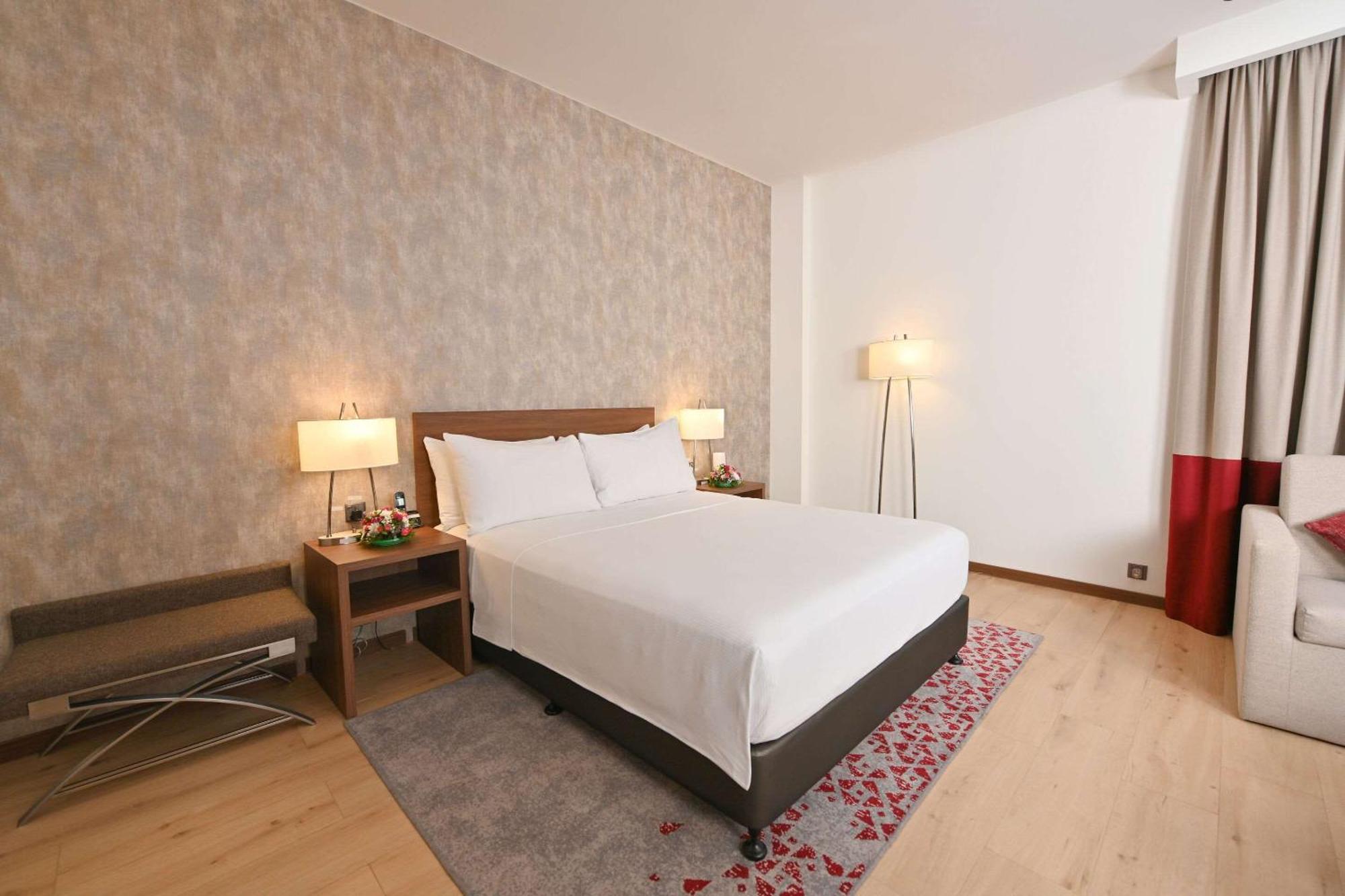 Comfort Hotel Jeddah King Road מראה חיצוני תמונה