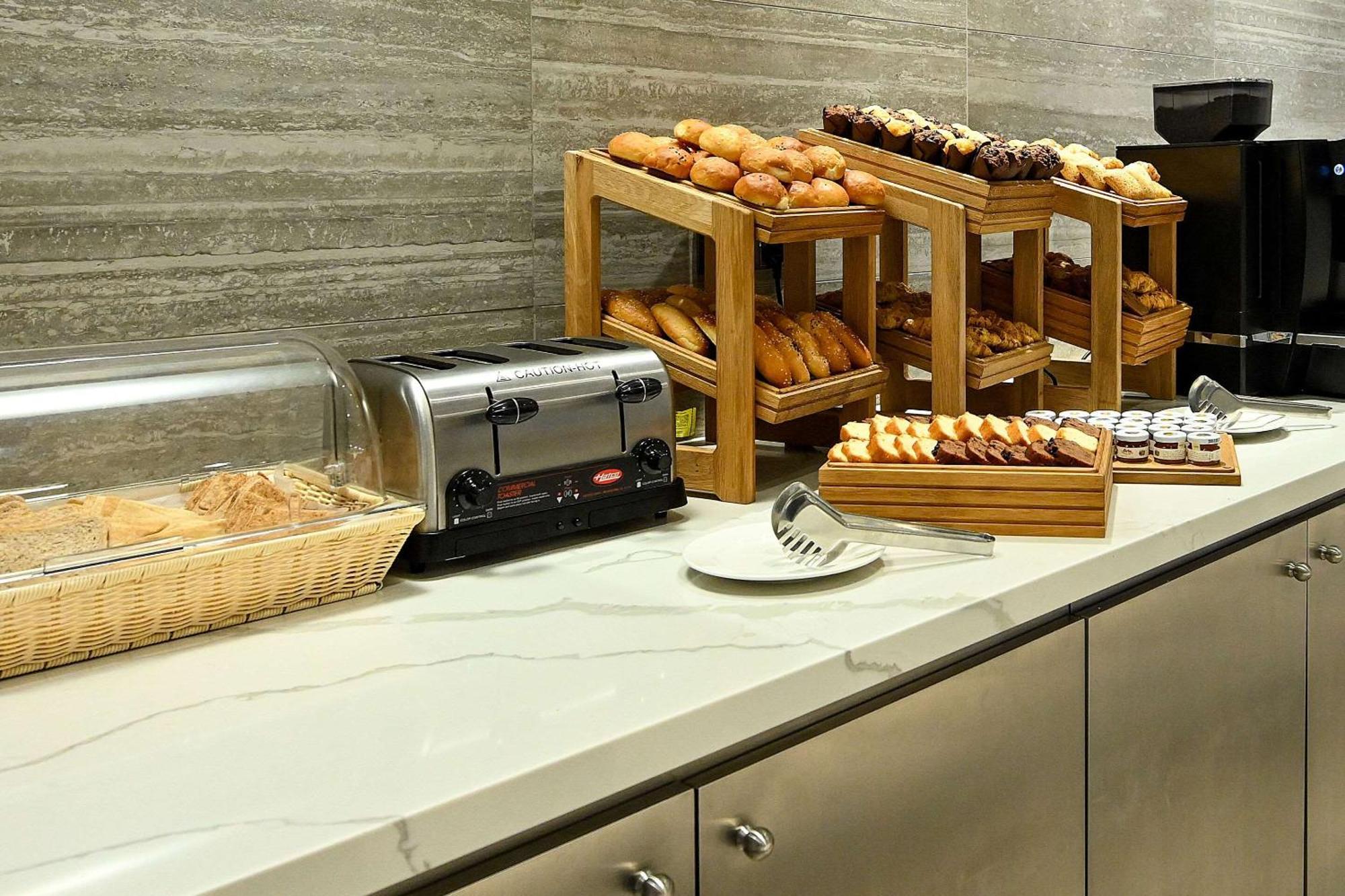 Comfort Hotel Jeddah King Road מראה חיצוני תמונה